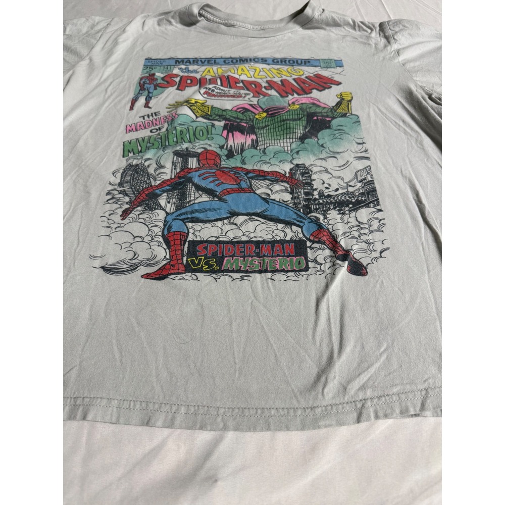 Marvel Spider-Man vs Mysterio Comic Cover Graphic T-Shirt Grey XL Amazing 141 - Picture 6 of 12
